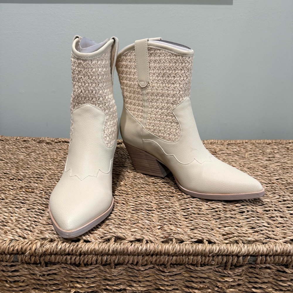 NEW Dolce Vita Lacie Western Boots Ivory - Picture 2 of 5